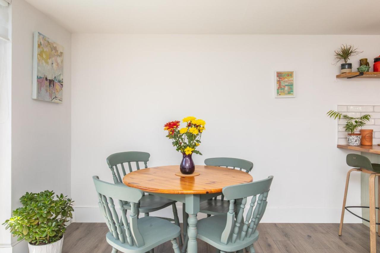 Beach, Hills, Food, Scenic Walks-The Kelp House. Peacehaven Exterior foto